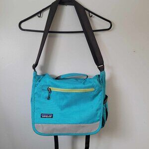 PATAGONIA CROSS BODY MESSENGER BAG